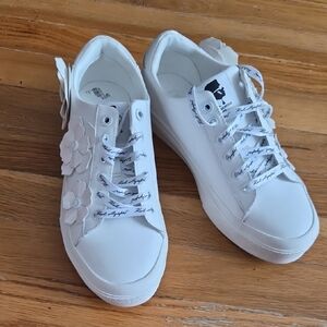 Karl Lagerfeld Georgia Womens Lace-Up Embelished Bright White Sneakers